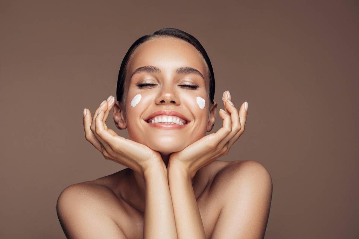 7 cosméticos con retinal que agradecerán las pieles más sensibles