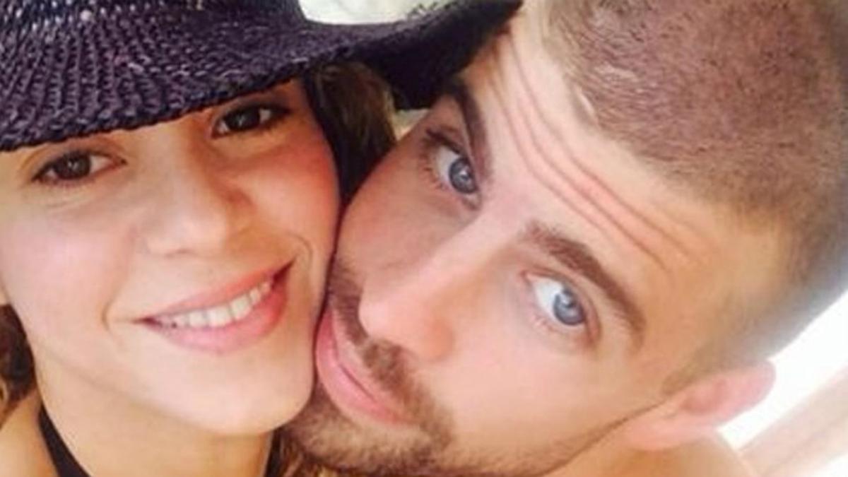 Shakira y Piqué en una de sus fotos compartidas en redes sociales