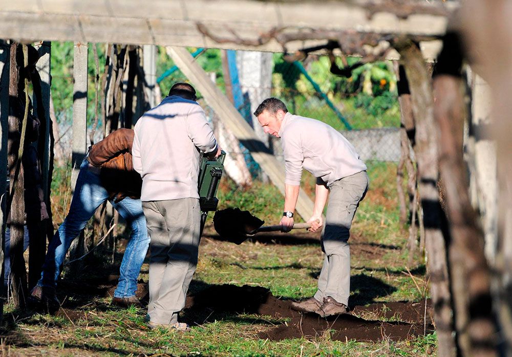 Nuevo rastreo para buscar el cuerpo de María José Arcos, la joven desaparecida hace quince años, en las fincas del único imputado Ramiro Villaverde, en la parroquia de Tenoria, en cotobade (Pontevedra)