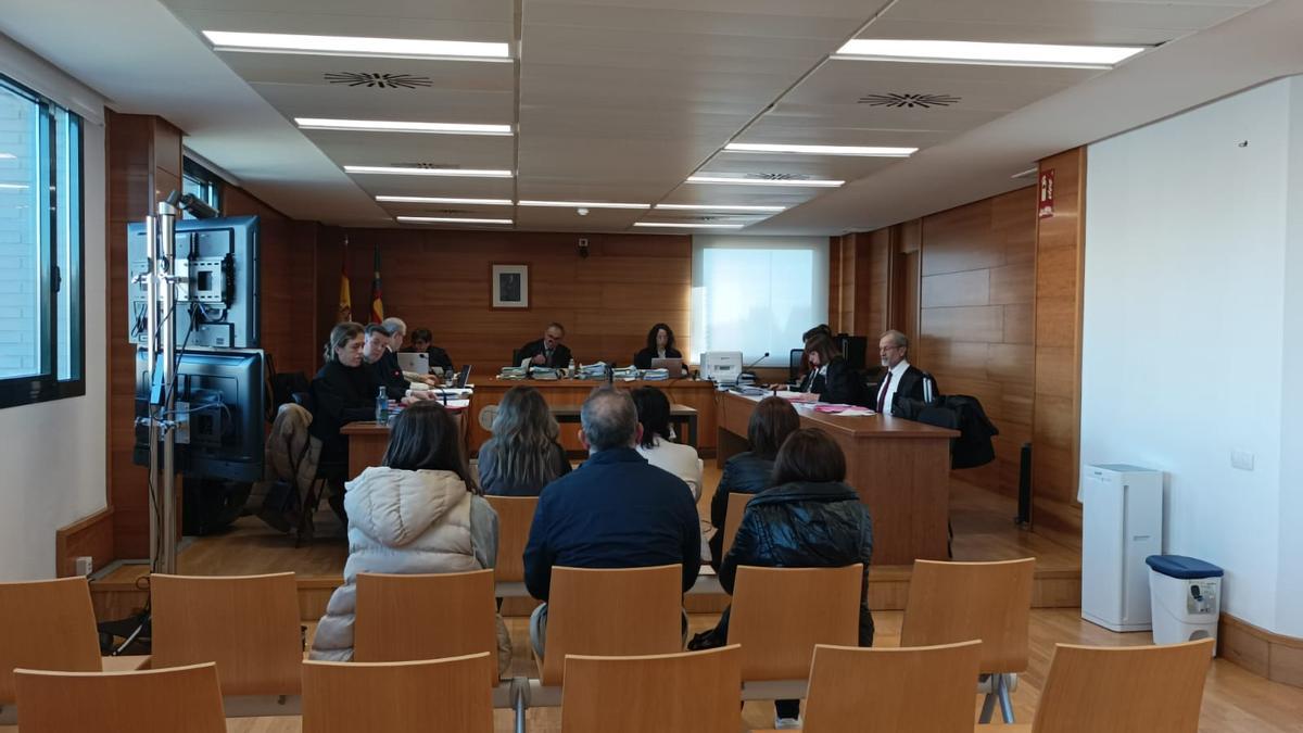 El proceso contra la supuesta secta sexual de Vistabella ha vivido este jueves su duodécima sesión.