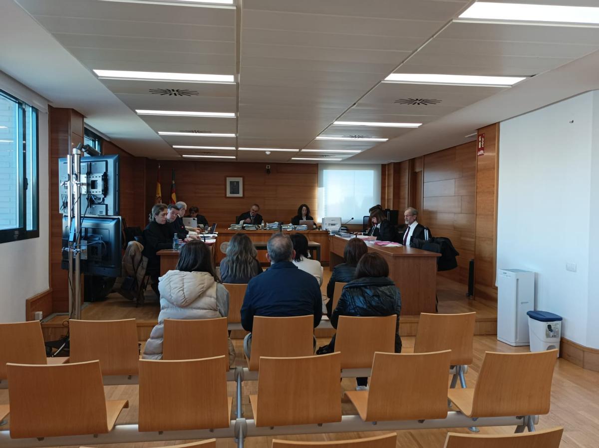 El proceso contra la supuesta secta sexual de Vistabella ha vivido este jueves su duodécima sesión.