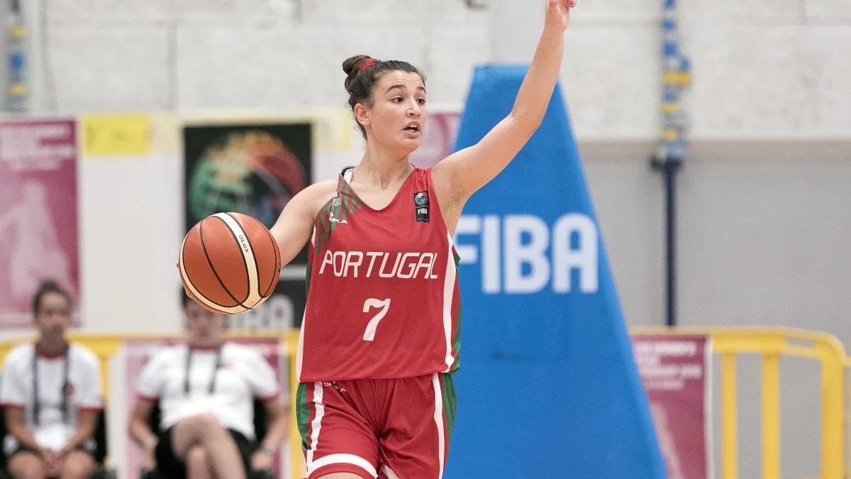 Laneiro, en un partido con Portugal.