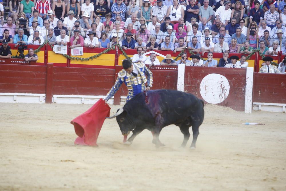 José Tomás y Manzanares salen por la puerta grande