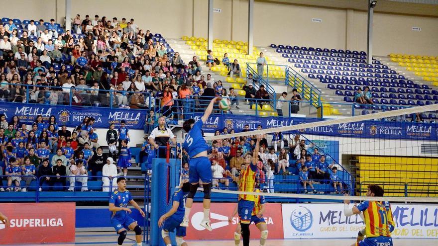 CV Melilla deja fuera del play-off a un combativo Léleman Conqueridor