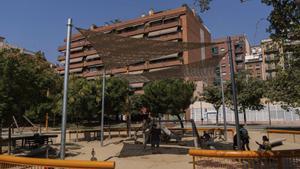Frenada de l’augment de població a la capital catalana, amb una natalitat ínfima