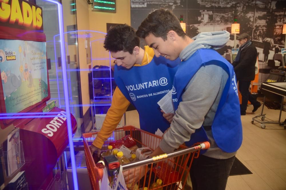 Hasta llenar el carro: así fue la Gran Recogida 2019 del Banco de Alimentos de Pontevedra