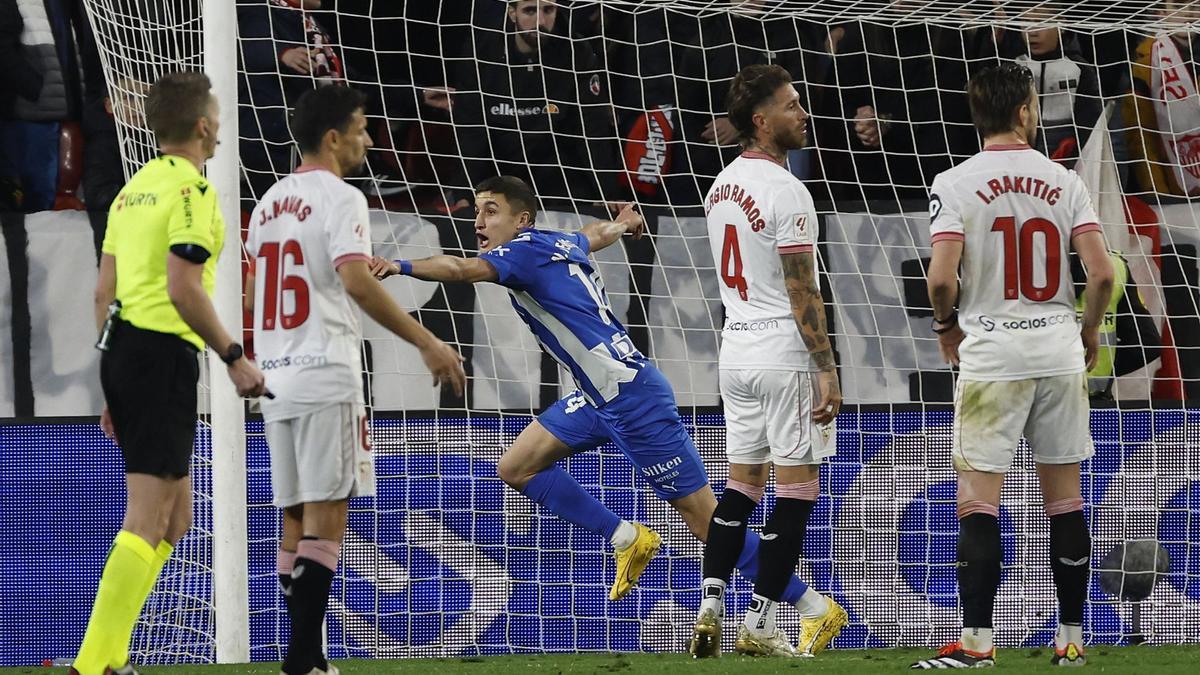 El Deportivo Alavés se impuso frente al Sevilla con un gol de último minuto