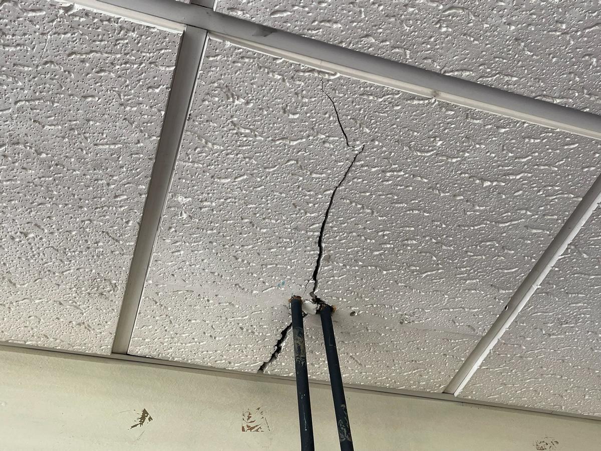 Así fue la concentración de protesta en el colegio Eulalia Álvarez