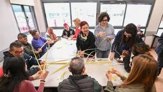 Artesanía de Elche que trenza esperanza