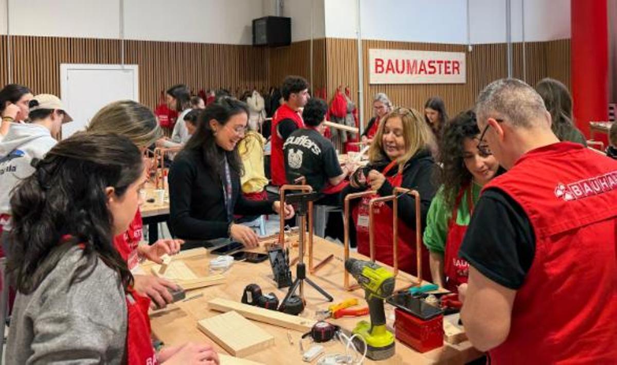 Talleres en el nuevo Baumaster, en la Zona Franca de Barcelona.