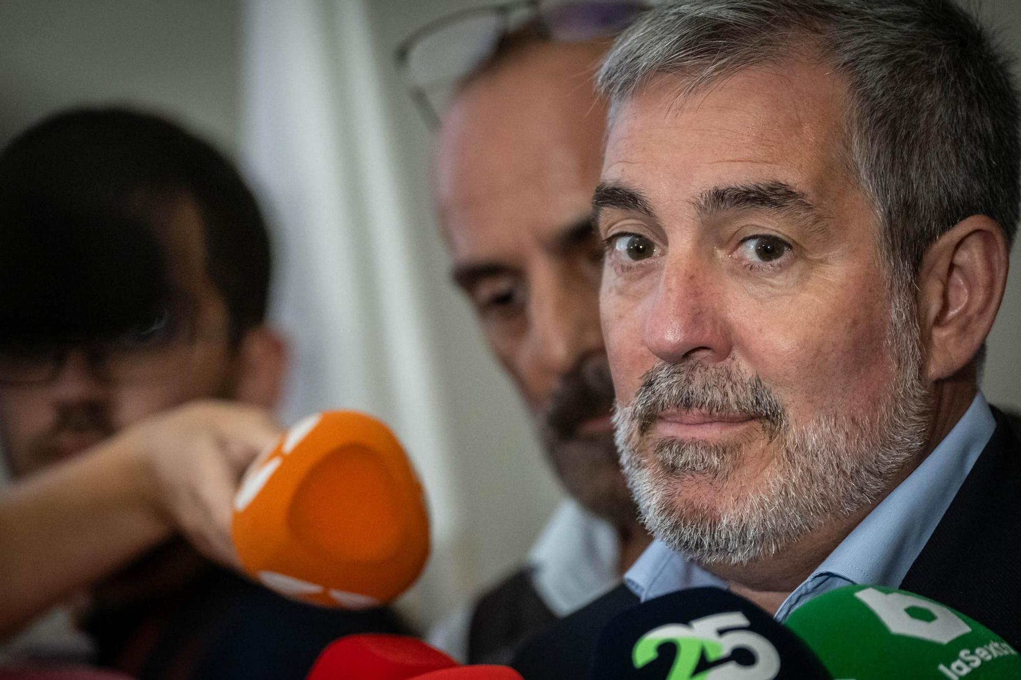 Sánchez y Clavijo se reúnen en La Palma para abordar la crisis migratoria en las Islas