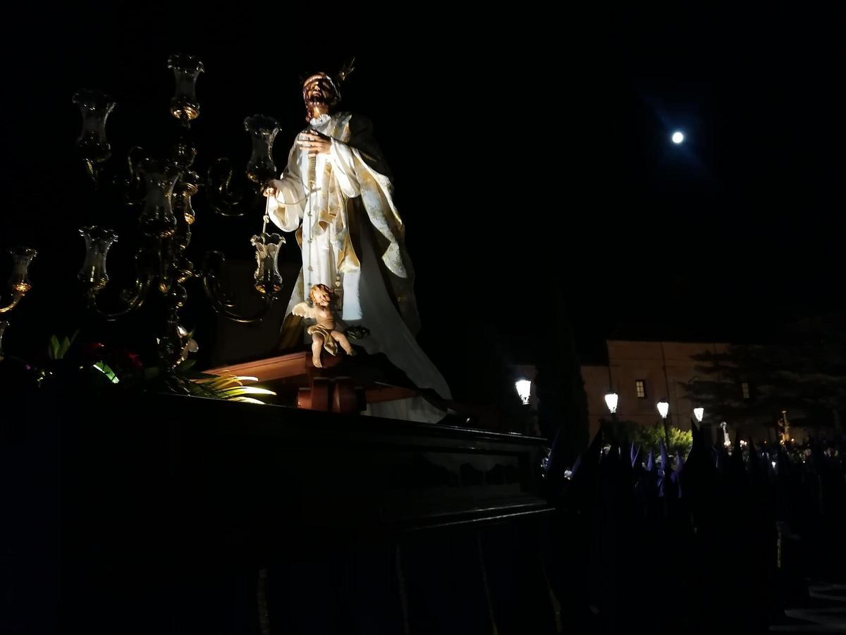 GALERÍA | Emoción contenida en el traslado del Ecce Homo de Toro
