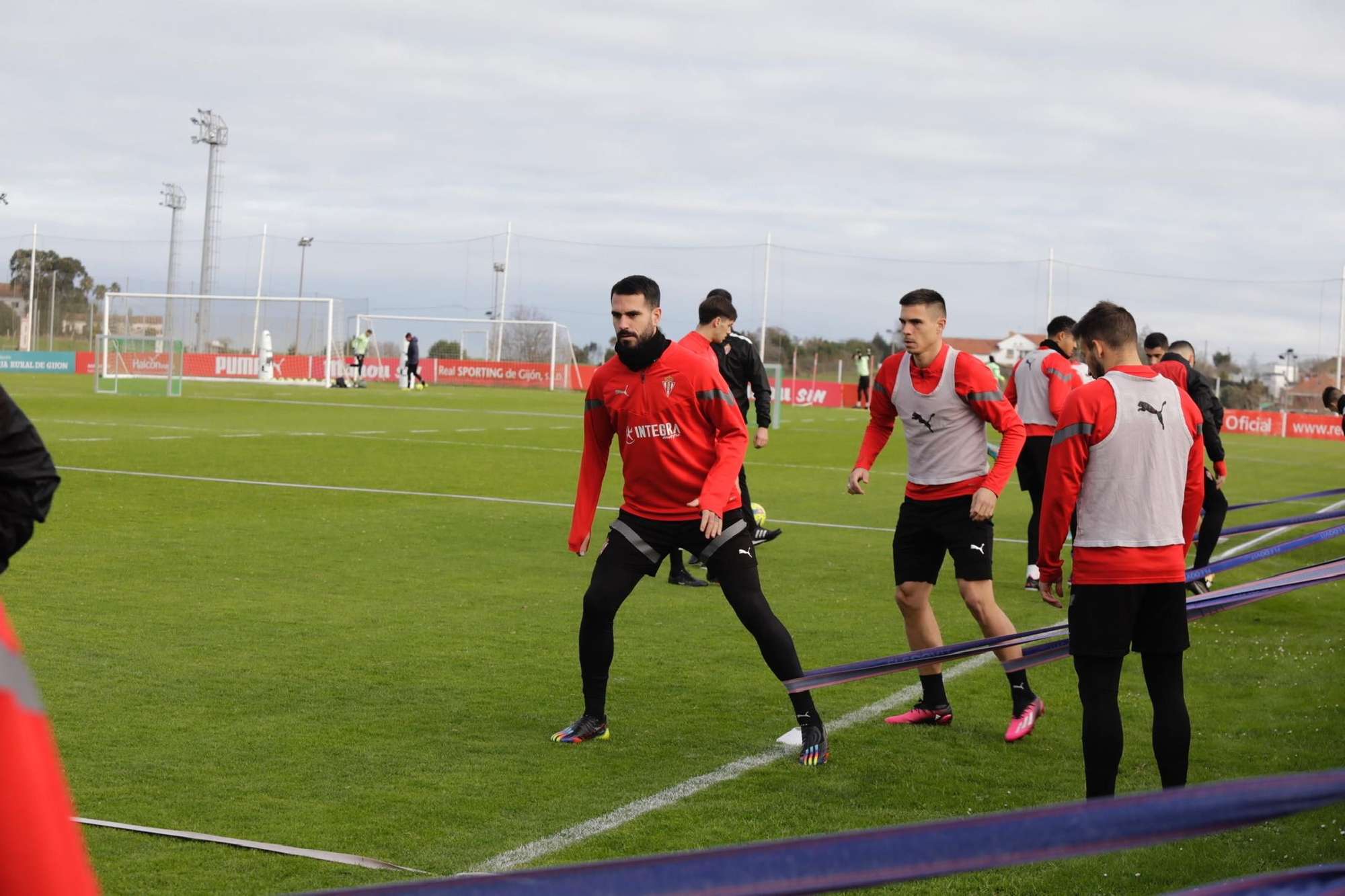 EN IMÁGENES: Primer entrenamientos del Sporting tras el cierre del mercado de fichajes de invierno