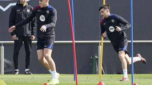 Flick presumeix d’un Barça molt viu en les tres competicions