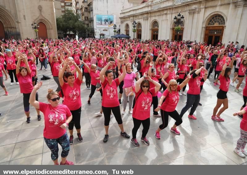 Marcha contra el cáncer de mama en Castellón