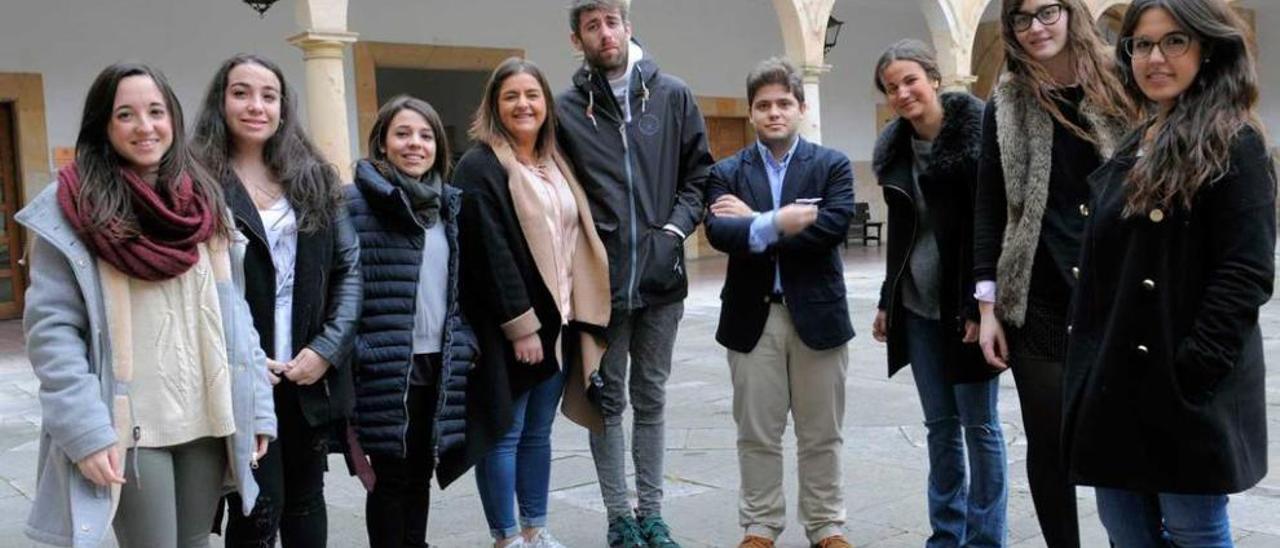 Un grupo de universitarios replica en Asturias un modelo americano para motivar a emprender