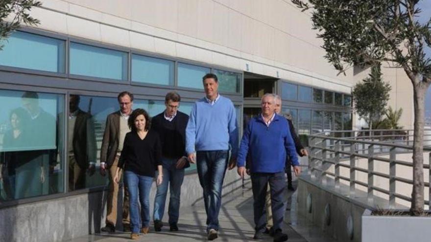 Santamaría promete abordar las 45 demandas de Puigdemont