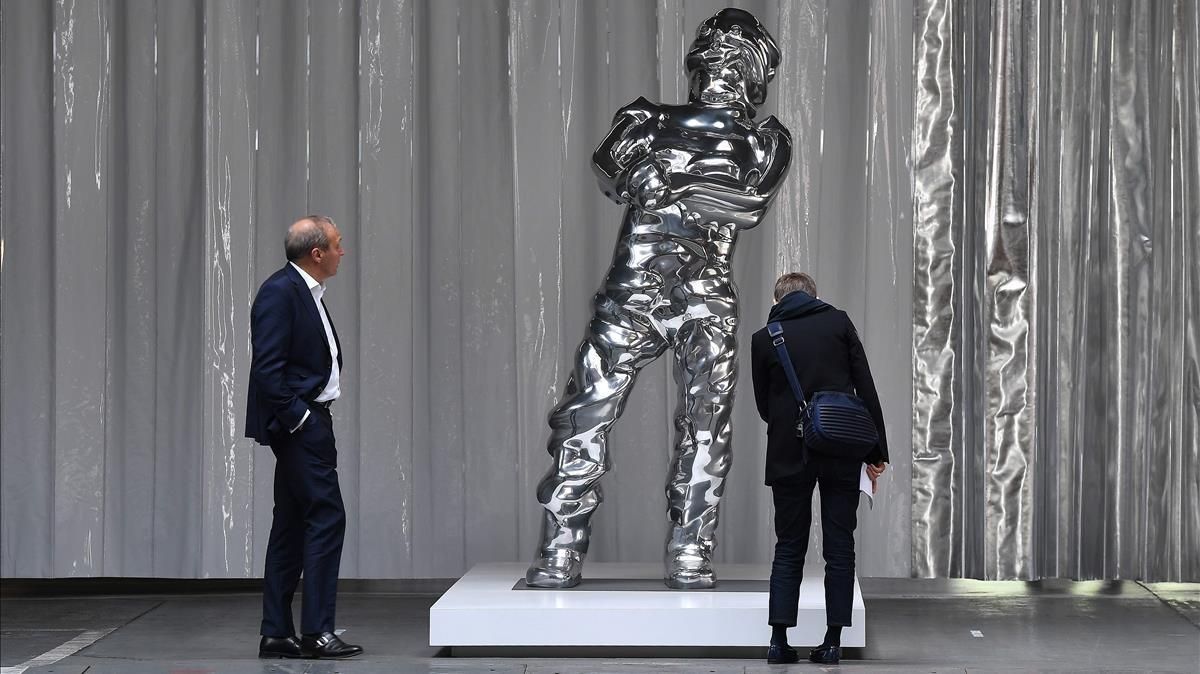 fcasals43178405 visitors look at an artwork at kanal pompidou centre  a new 180505141533