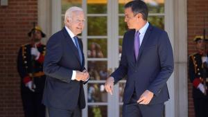 Encuentro entre Pedro Sanchez Joe Biden en el Palacio de la Moncloa .