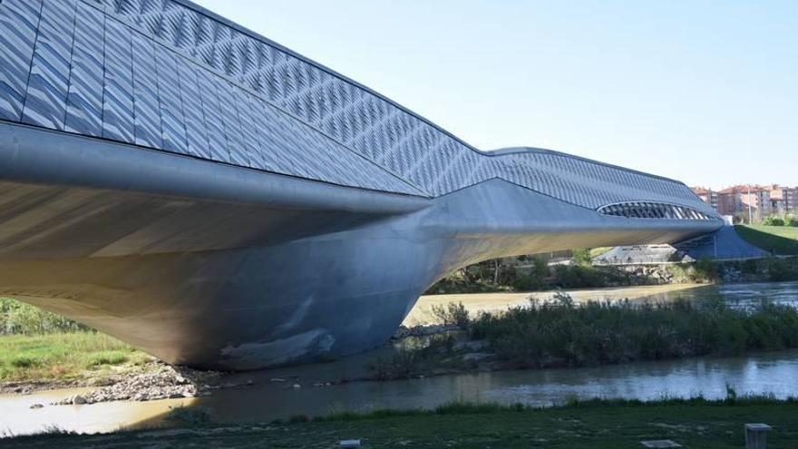 Asociación denuncia el &quot;vergonzante&quot; estado del pabellón Puente de Zaragoza