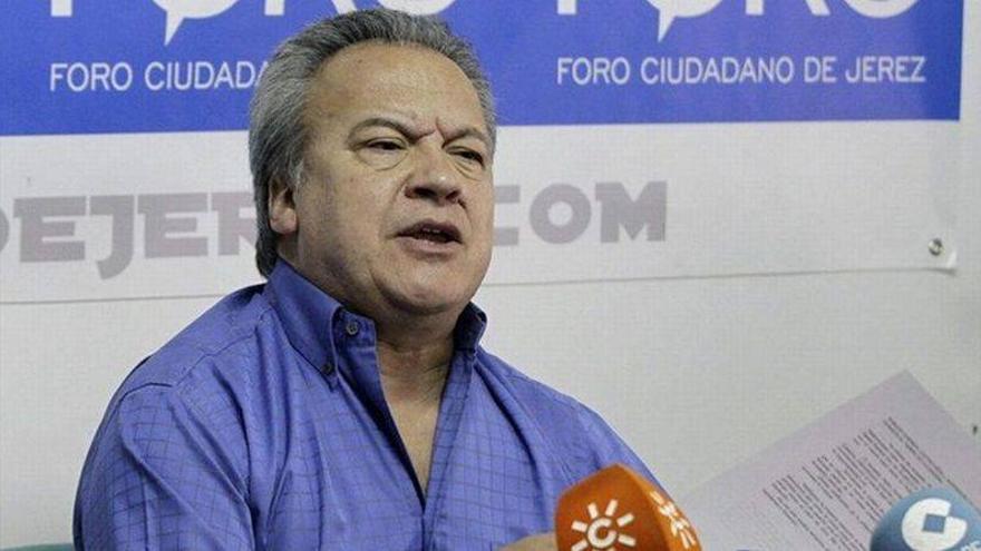 Pedro Pacheco recibe la notificación de su ingreso en prisión