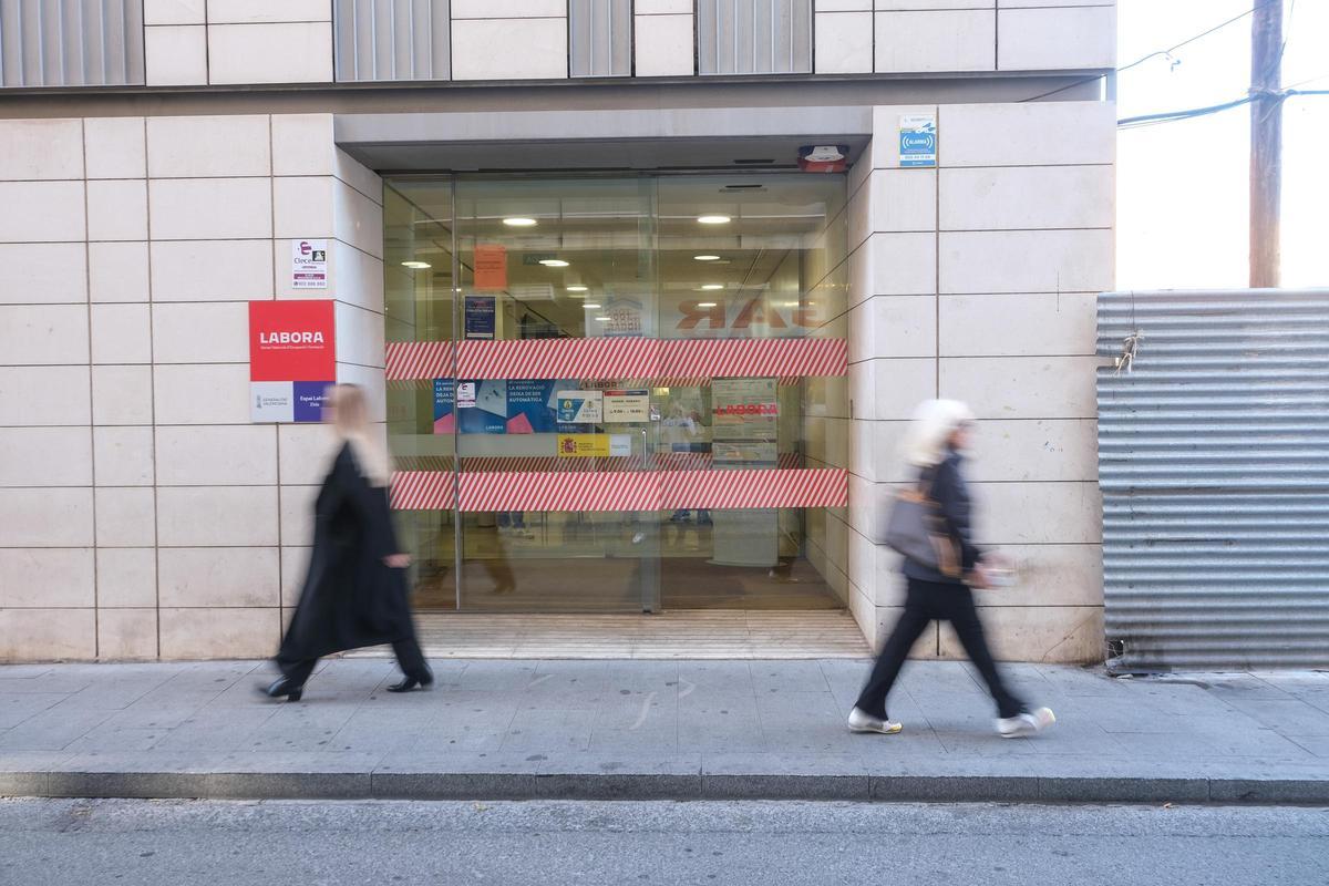 Oficina del Servef-Labora de Elda, en una imagen de archivo.