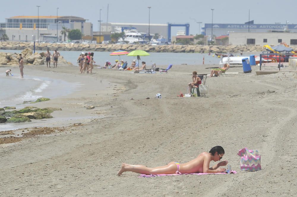 Inicio de la temporada alta en Santa Pola