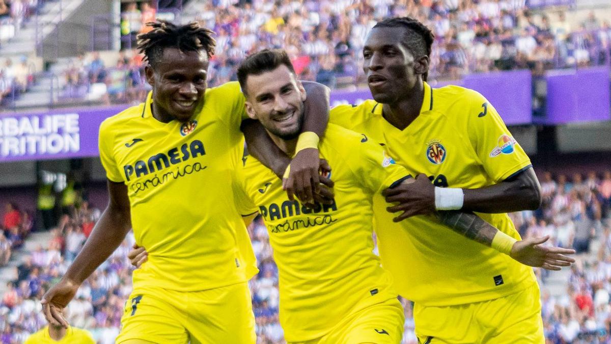 Chukwueze, Baena y Jackson celebran un gol en Valladolid
