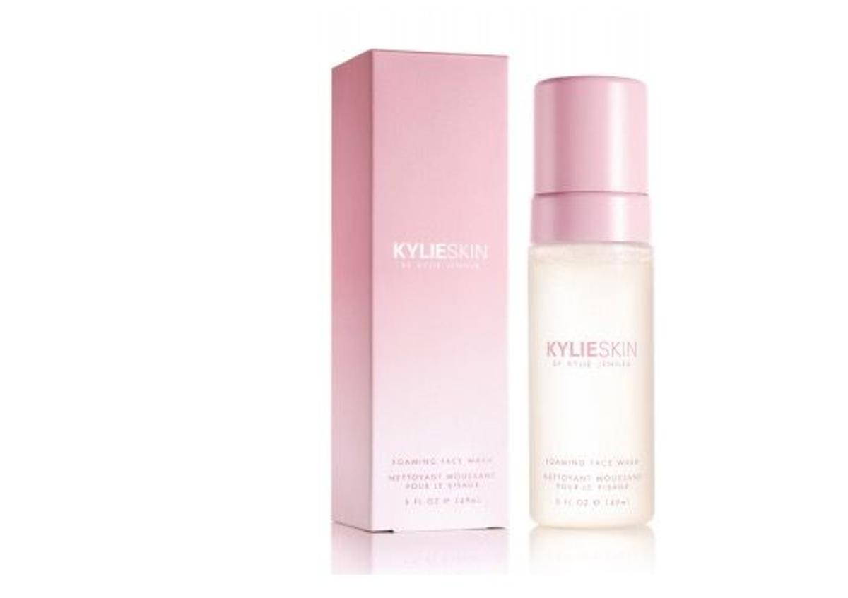 Espuma limpiadora facial, de Kylie Skin by Kylie Jenner