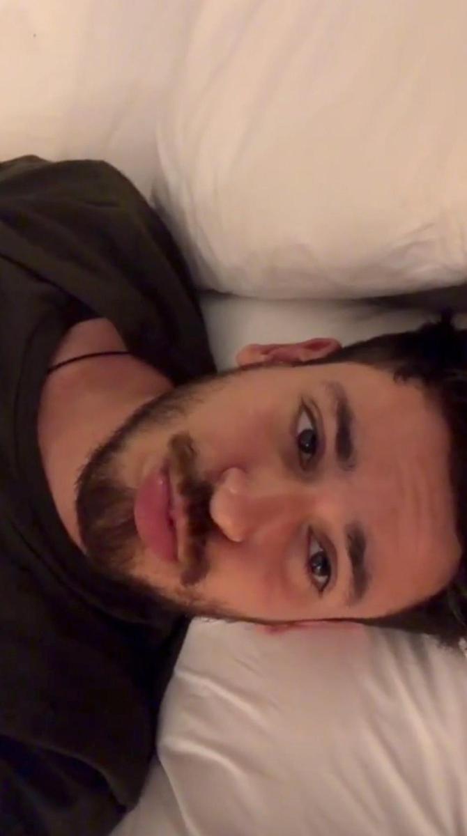 Cepeda en stories poniendo pucheros