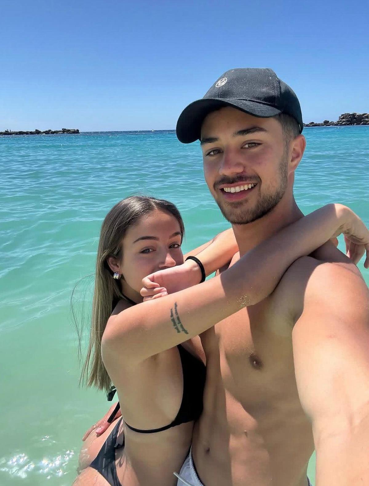 Álex y Ainhoa han abandonado 'La isla de las tentaciones'