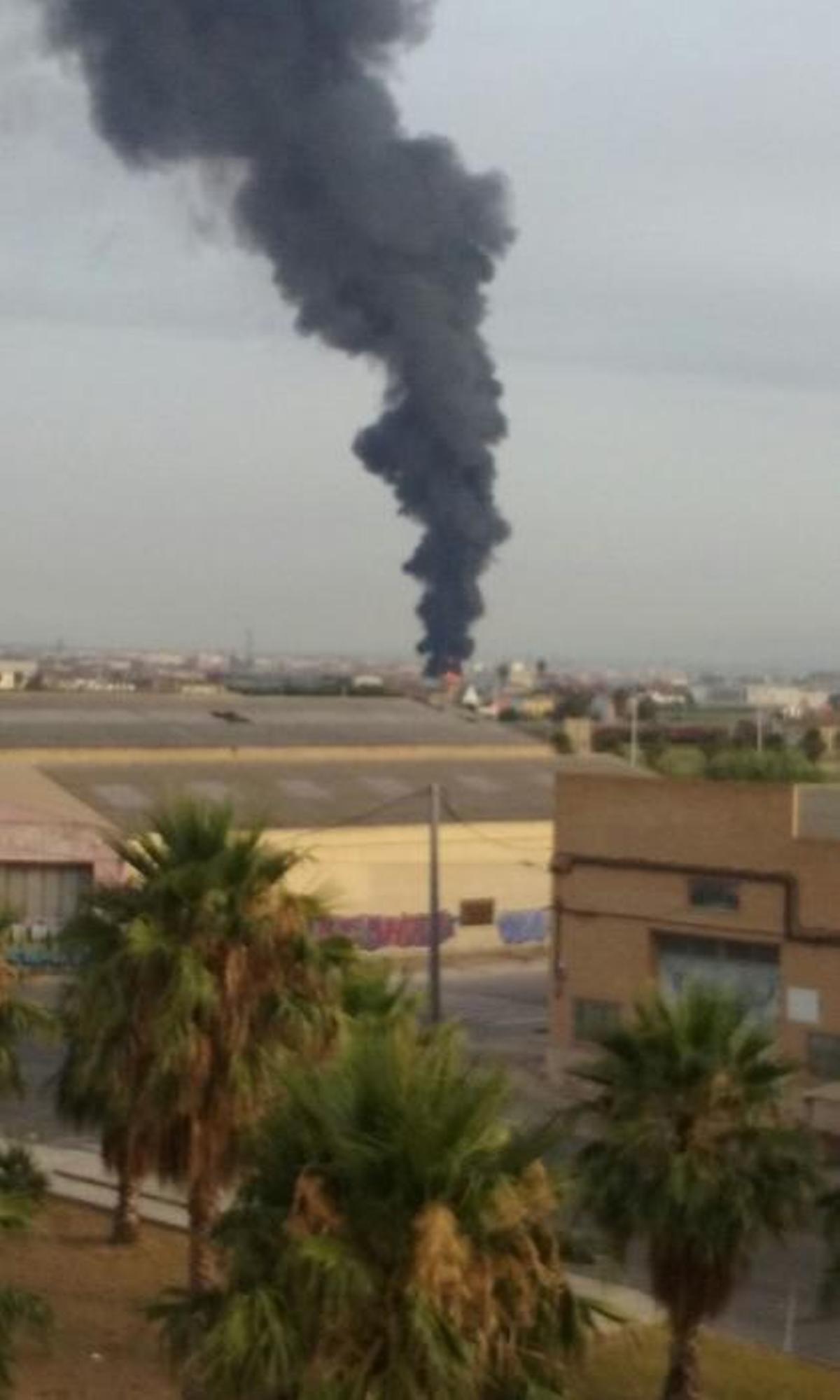 Incendio en una planta de reciclaje de Alboraia