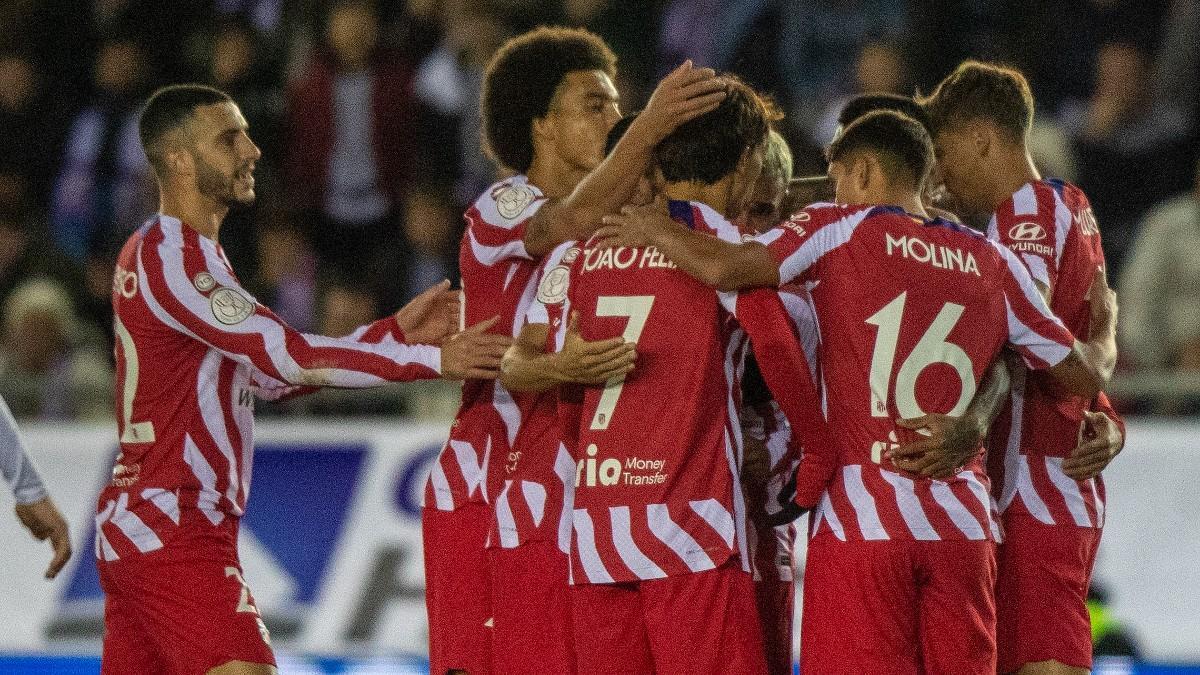 Los jugadores del Atlético celebran uno de los goles