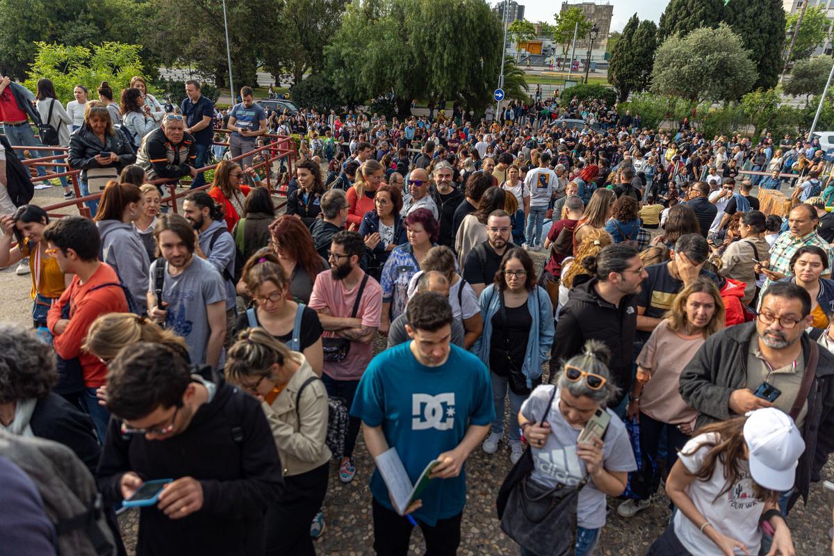Oposiciones multitudinarias en Barcelona para optar a plazas fijas de Correos