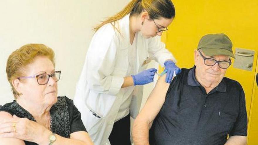 Primeras llamadas a pacientes de riesgo para la vacuna contra la gripe