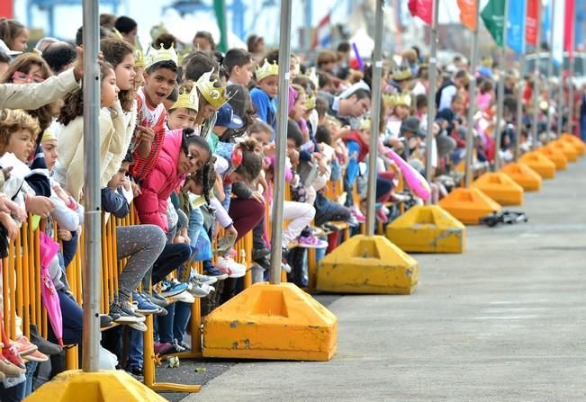 REYES MAGOS LLEGADA BARCO