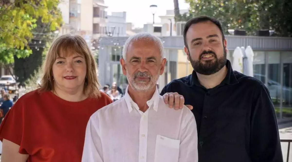 Los does ediles de Compromís, Leticiay Hernadis, han dimitdo, de momento solo queda Juanfran Albert (derecha), de Podemos.