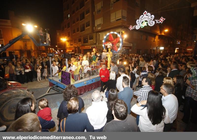 GALERÍA DE FOTOS -- Onda despide sus fiestas con un gran desfile de carrozas