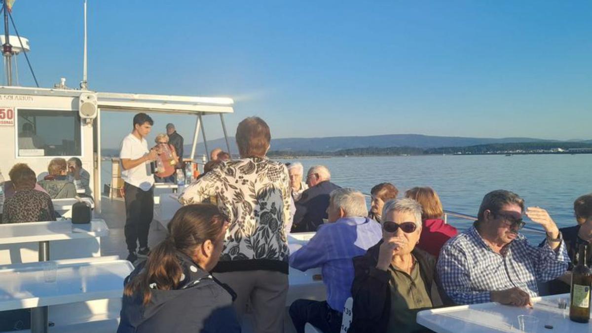 Visita a Galicia de los socios de la Federación provincial de Jubilados