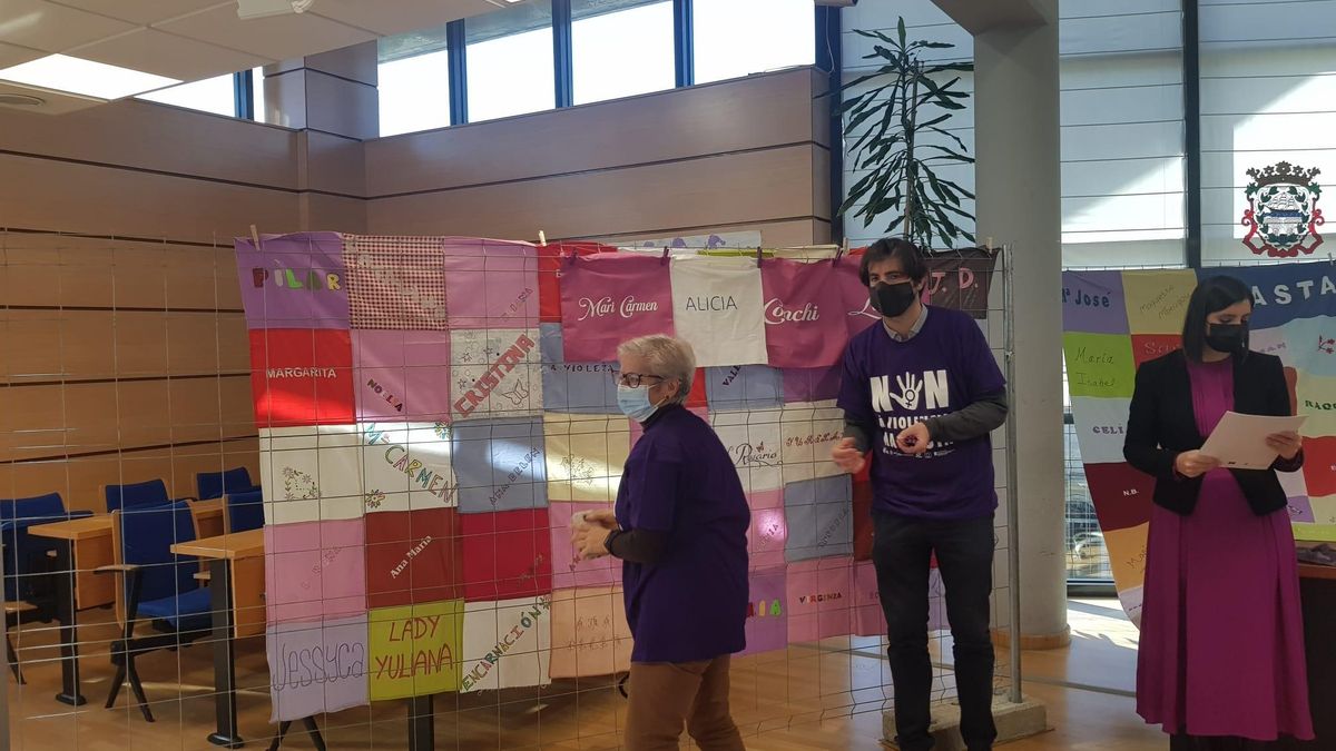 25N: Galicia salió a la calle vestida de morado