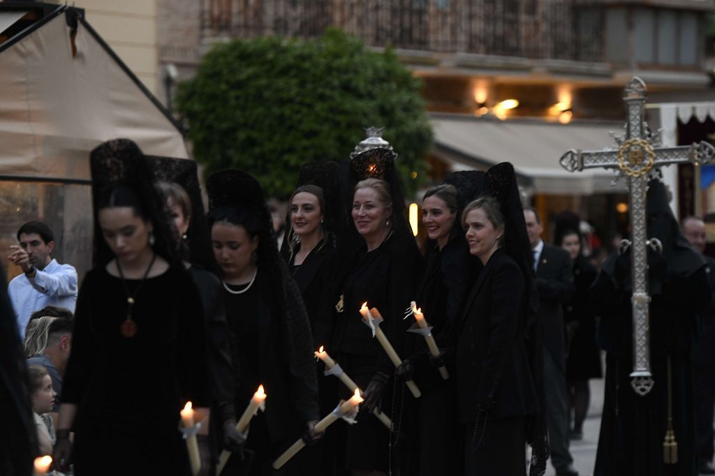 Procesión del Santo Sepulcro este Viernes Santo en Murcia, en imágenes