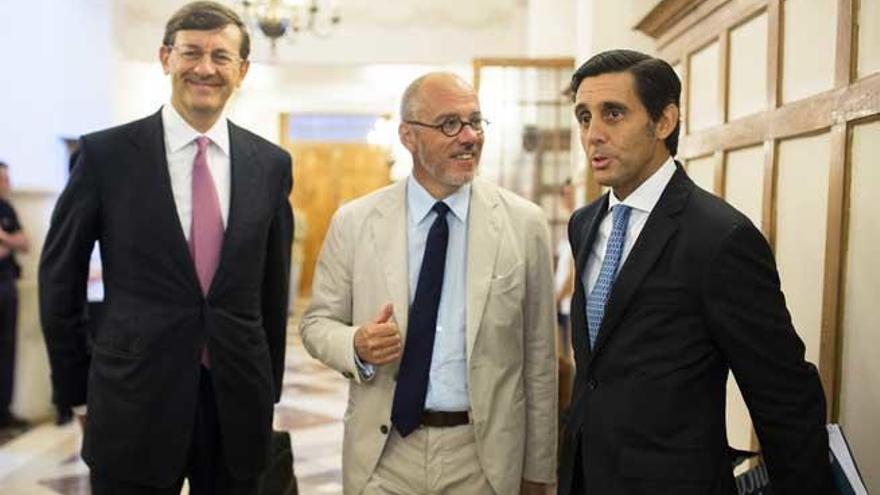 Vittorio Colao, de Vodafone; Stephane Richard, de Orange; y José Maria Alvarez-Pallete, de Telefónica.