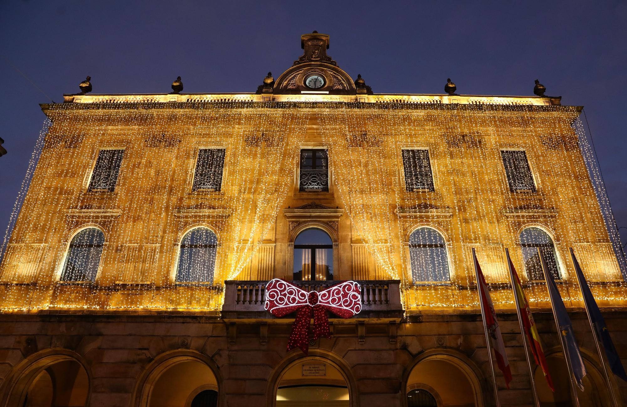 Gijón celebra el encendido del alumbrado navideño