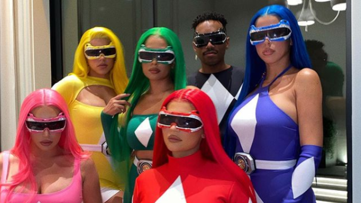 Kylie Jenner con sus amis en Halloween
