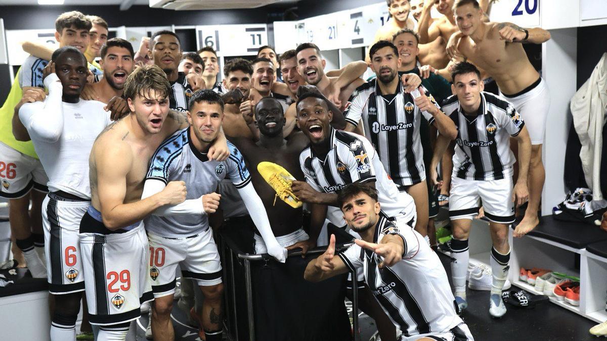 Felicidad en el vestuario del Castellón