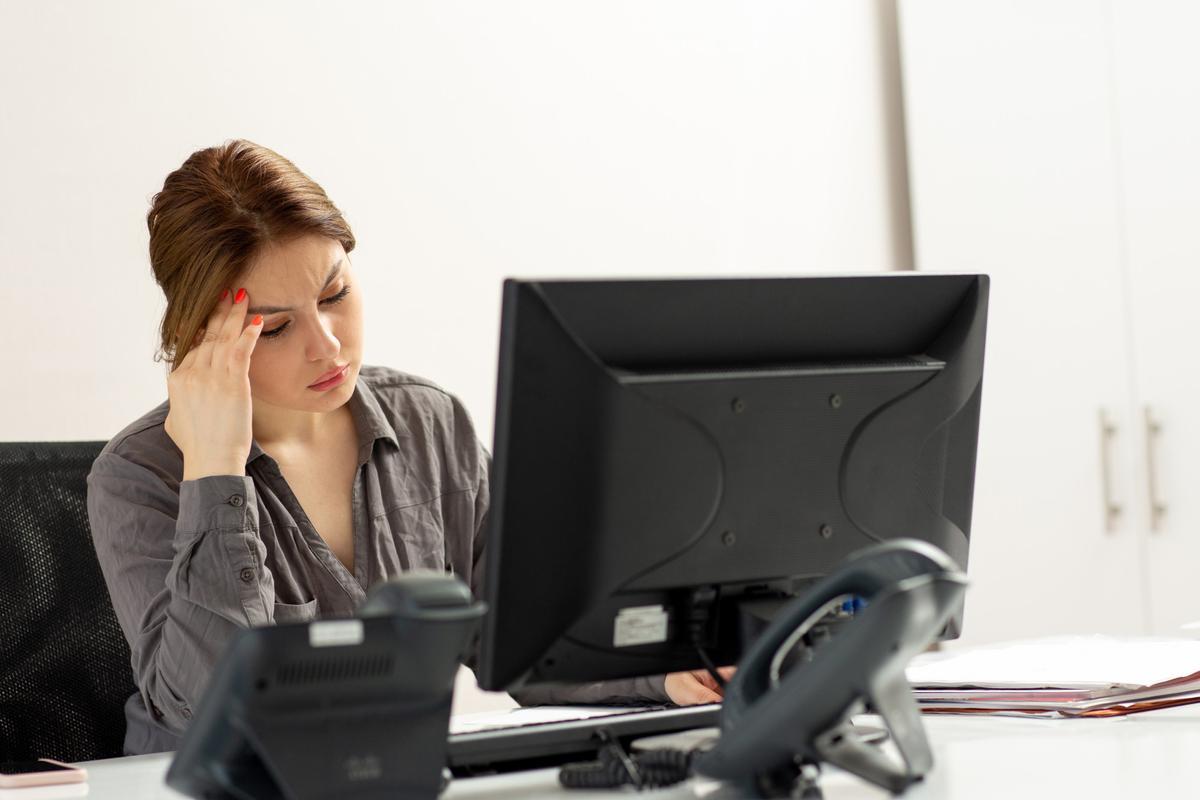 Un ruido constante en el lugar de trabajo aumenta los niveles de estrés de los trabajadores.