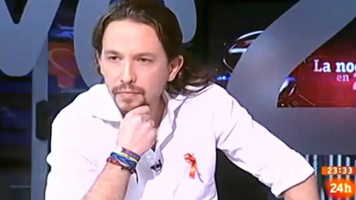 Sergio Martín dóna l’enhorabona a Pablo Iglesias per l’alliberament d’etarres a ’La noche en 24 horas’ de TVE