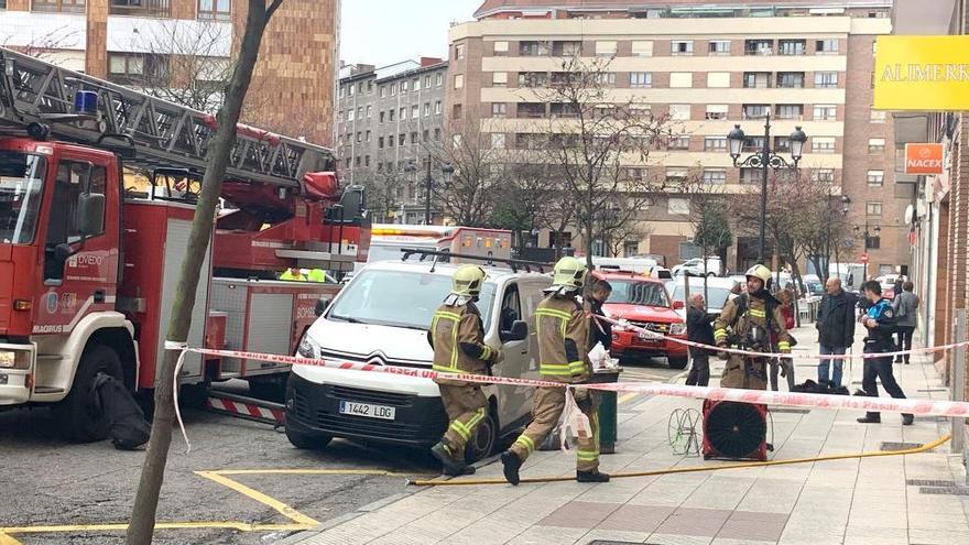 Los bomberos en la zona.