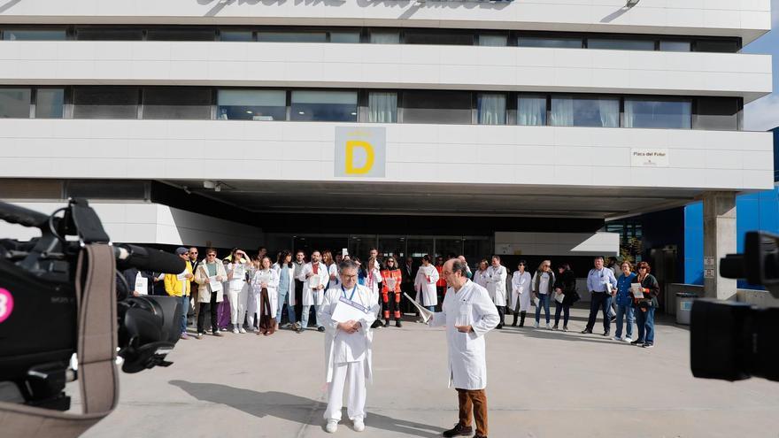 Huelga de médicos en Ibiza: "No tenemos garantizado el fin de las jornadas semanales obligatorias de más de 45 horas"