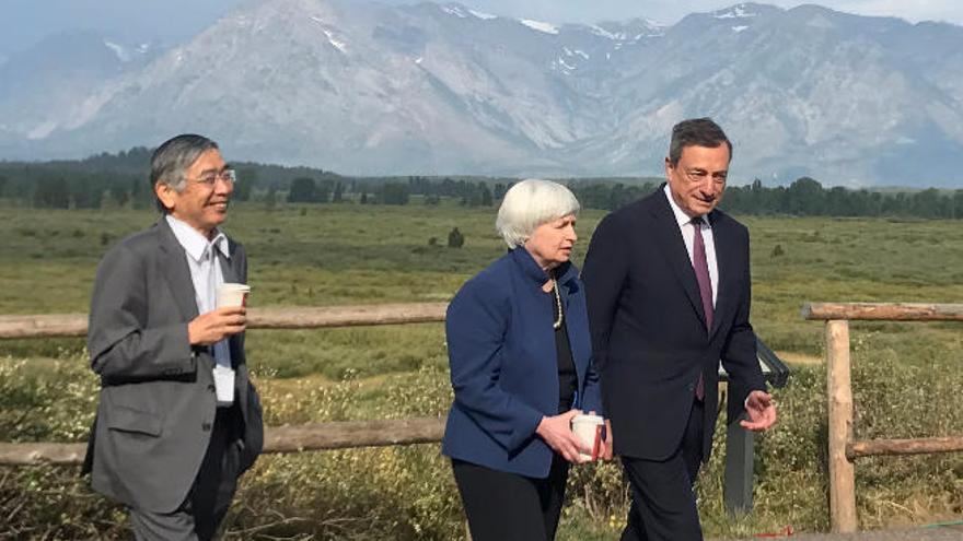 Draghi y Yellen lanzan mensajes contra la política de Donald Trump